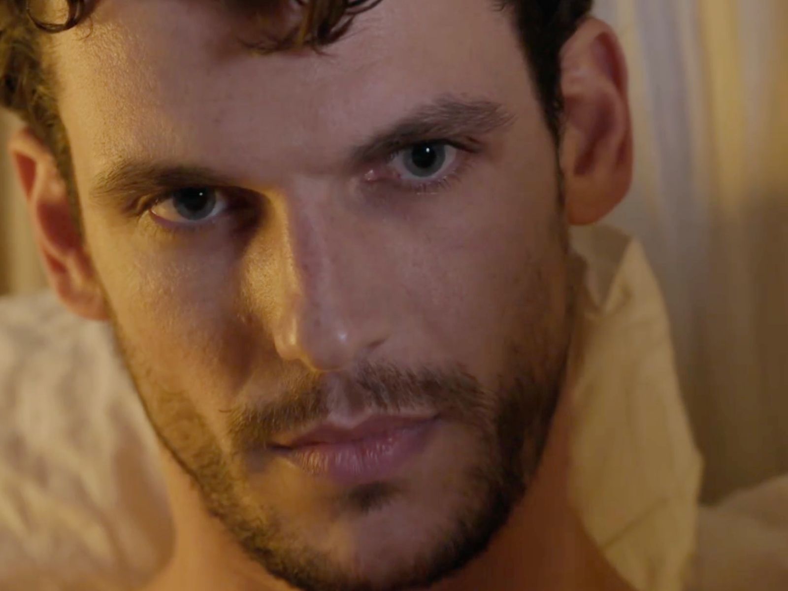 Η Γη της Ελιάς: Ο Χρήστος δεν αντέχει το χαμό του μωρού και δίνει τέλος στη ζωή του