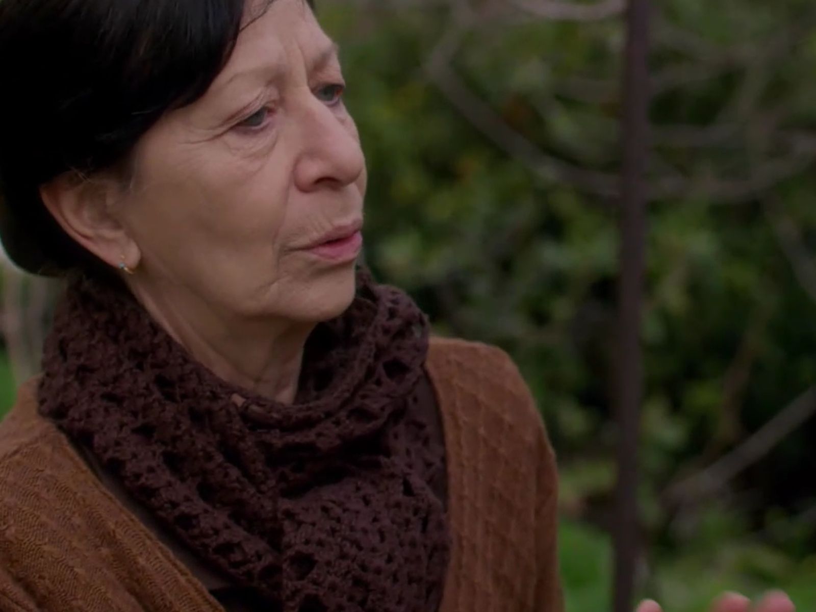 Άγιος Έρωτας: Η Βιργινία πιάνει στα πράσσα τον Νικόλαο με τη Χλόη