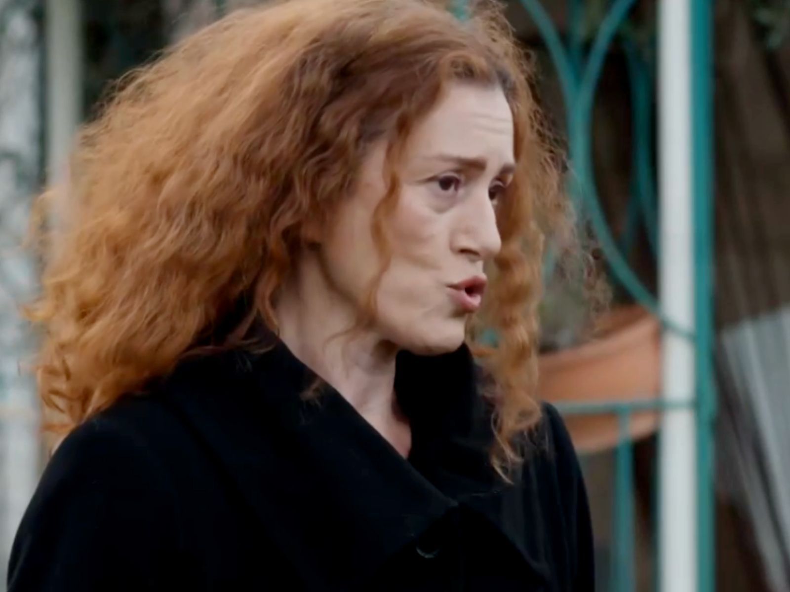 Η Γη της Ελιάς: H Χάιδω δε νιώθει καλά που παίζει θέατρο