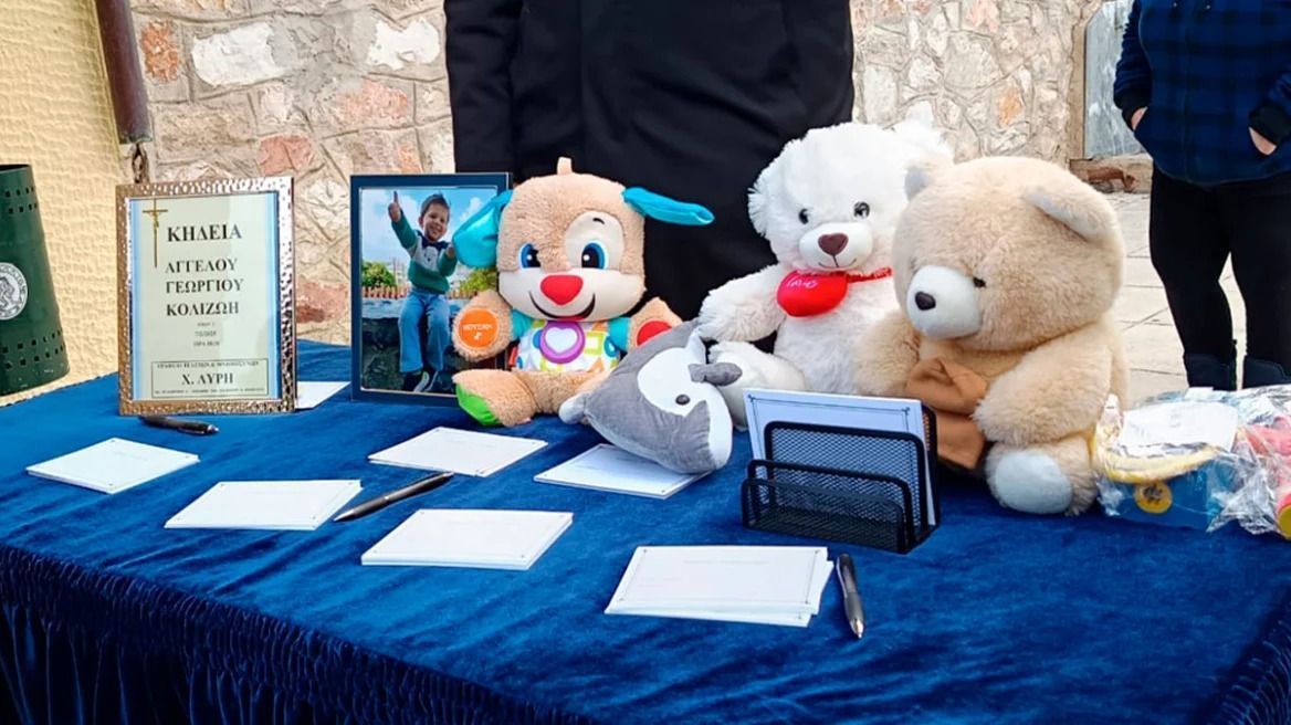 Στην Καλλιθέα η κηδεία του 3χρονου Άγγελου