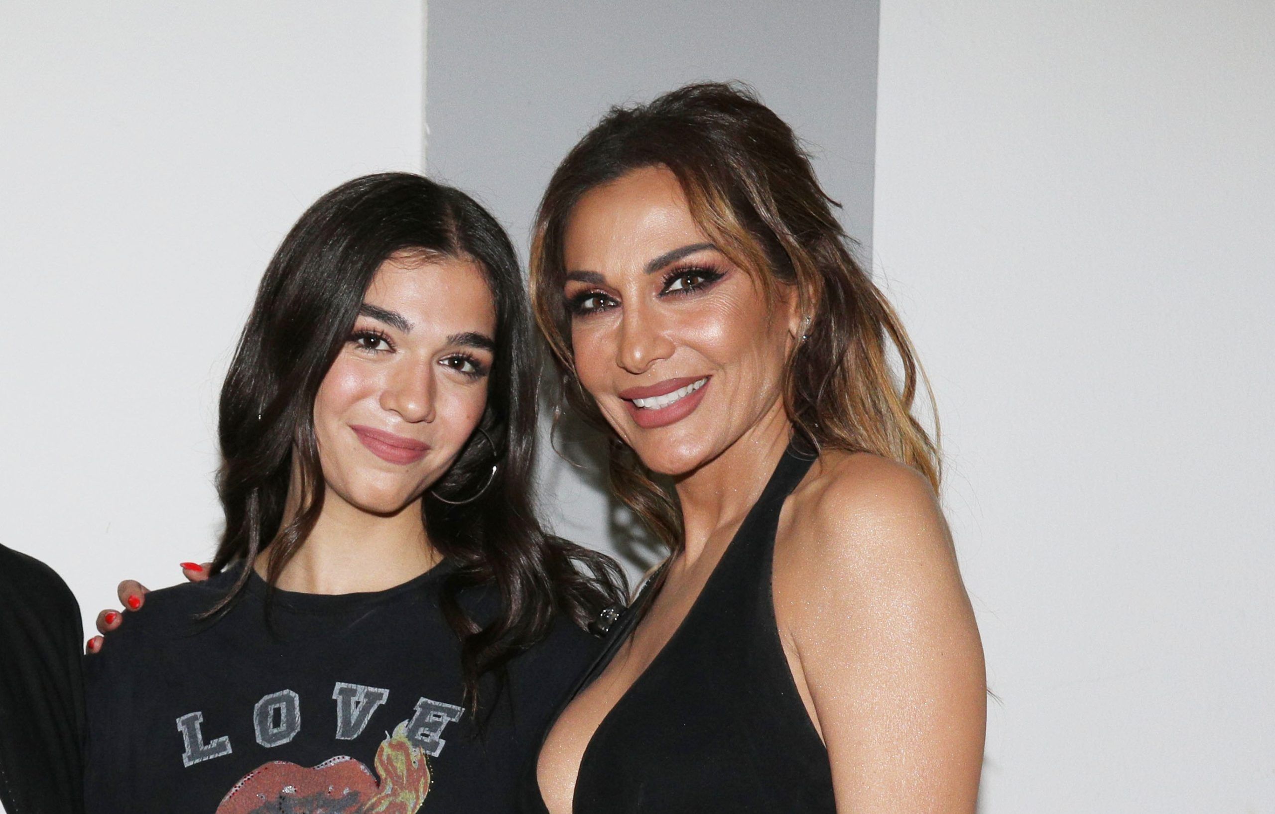 Δέσποινα Βανδή-Μελίνα Νικολαΐδη-γενέθλια-