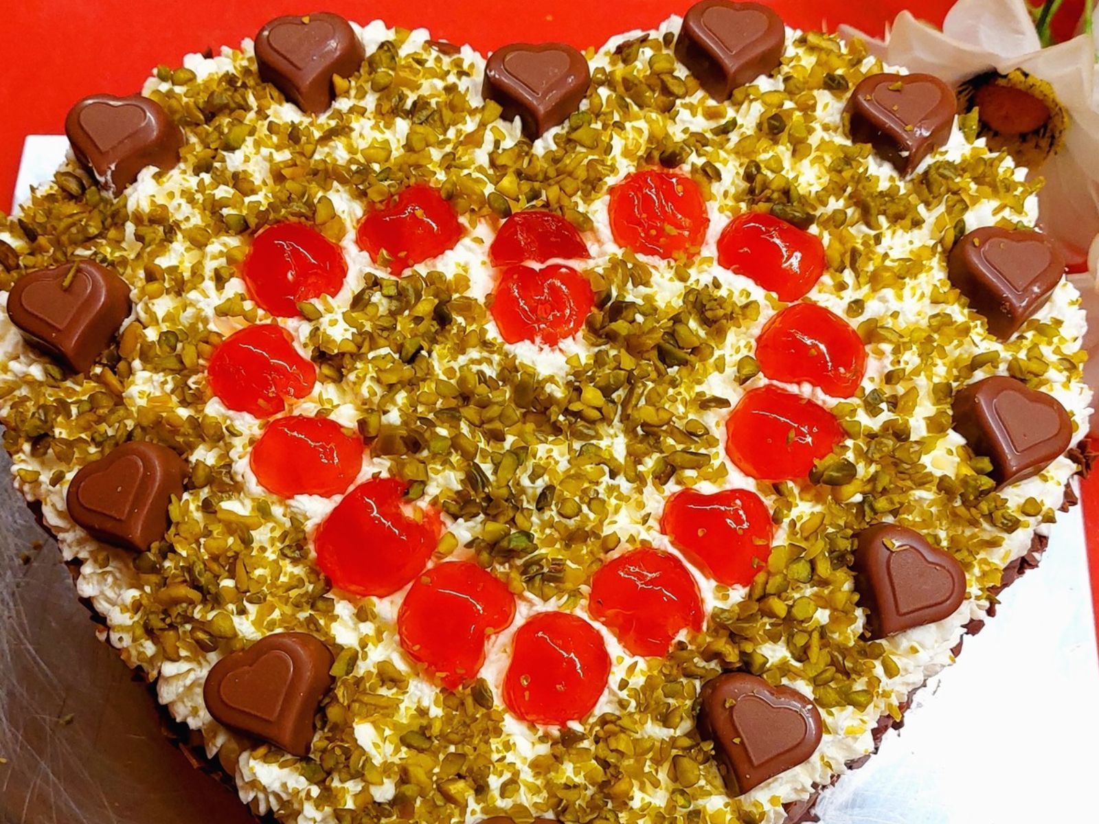 Εύκολη-τούρτα-καρδιά-για του-Αγίου Βαλεντίνου-συνταγή-