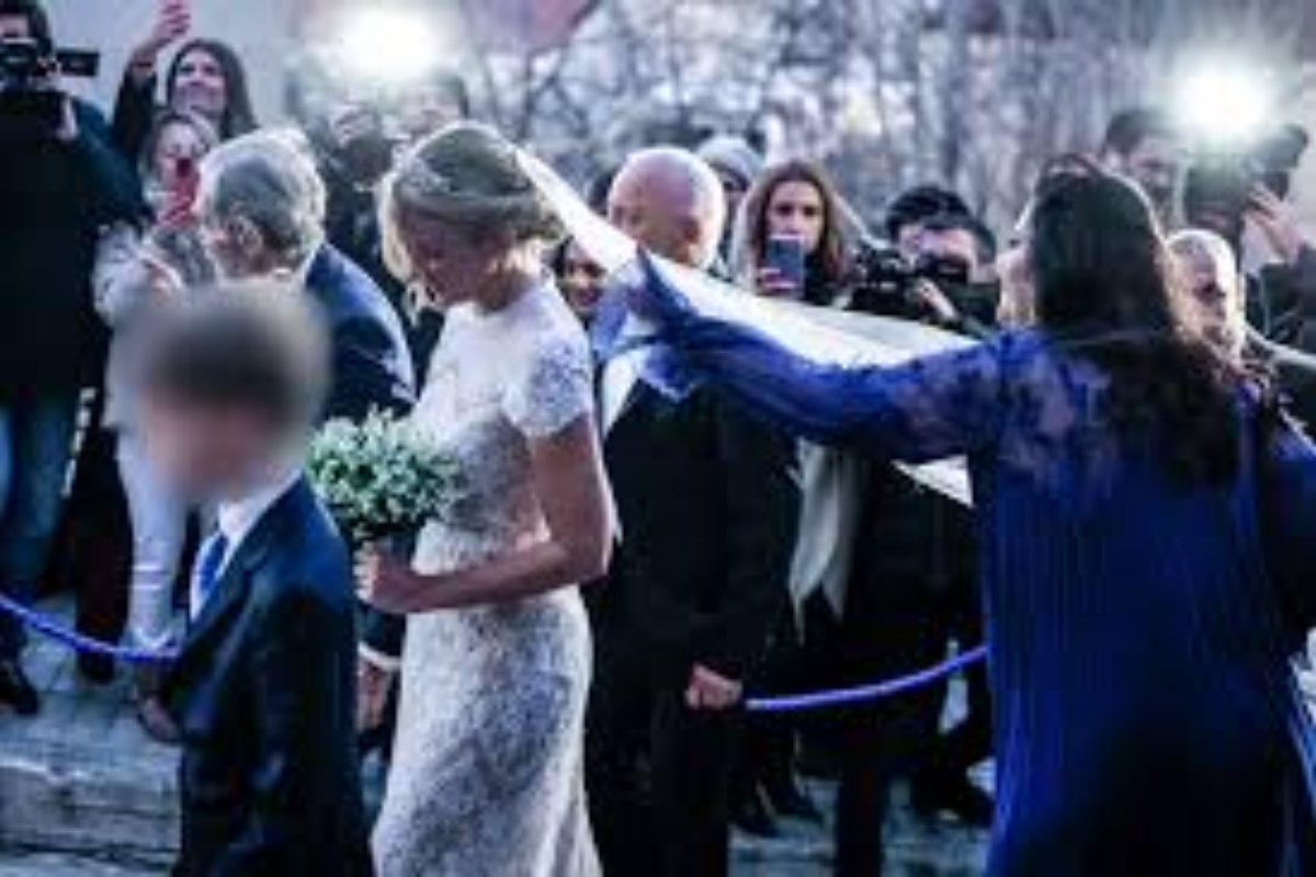 Γάμος Ντε Γκρες : Η απαστράπτουσα νύφη και η τιάρα της Άννα Μαρίας