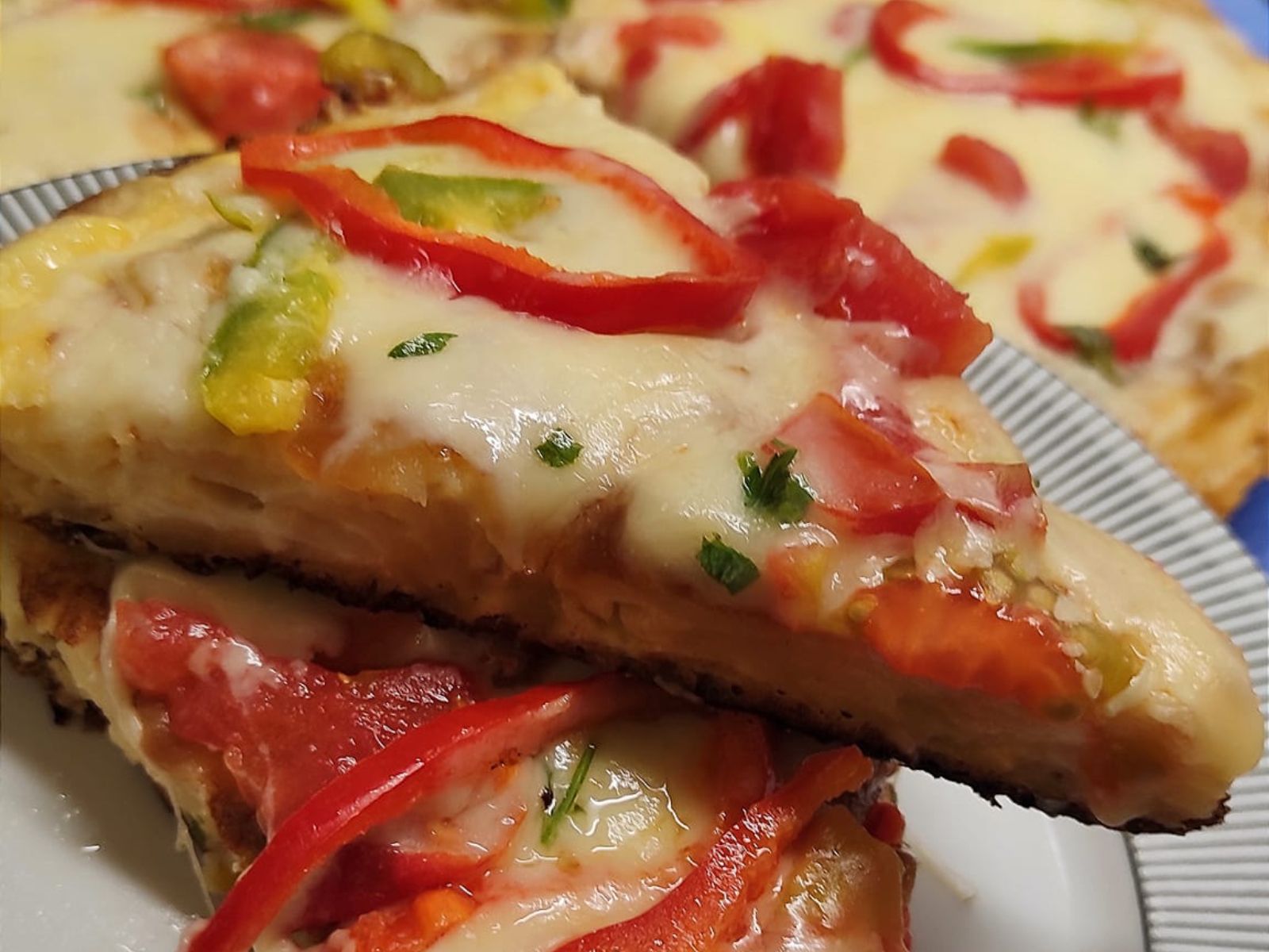 εύκολο-βραδινό-Πίτσα-στο τηγάνι-συνταγή-