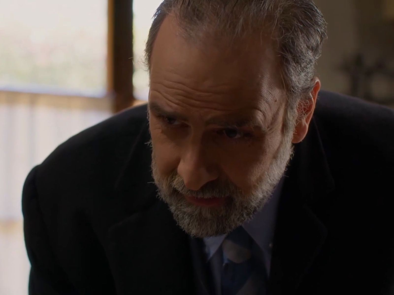 Άγιος Έρωτας : Ο Παύλος μαθαίνει ότι η Πετρούλα είναι μητέρα του πατέρα Νικολάου