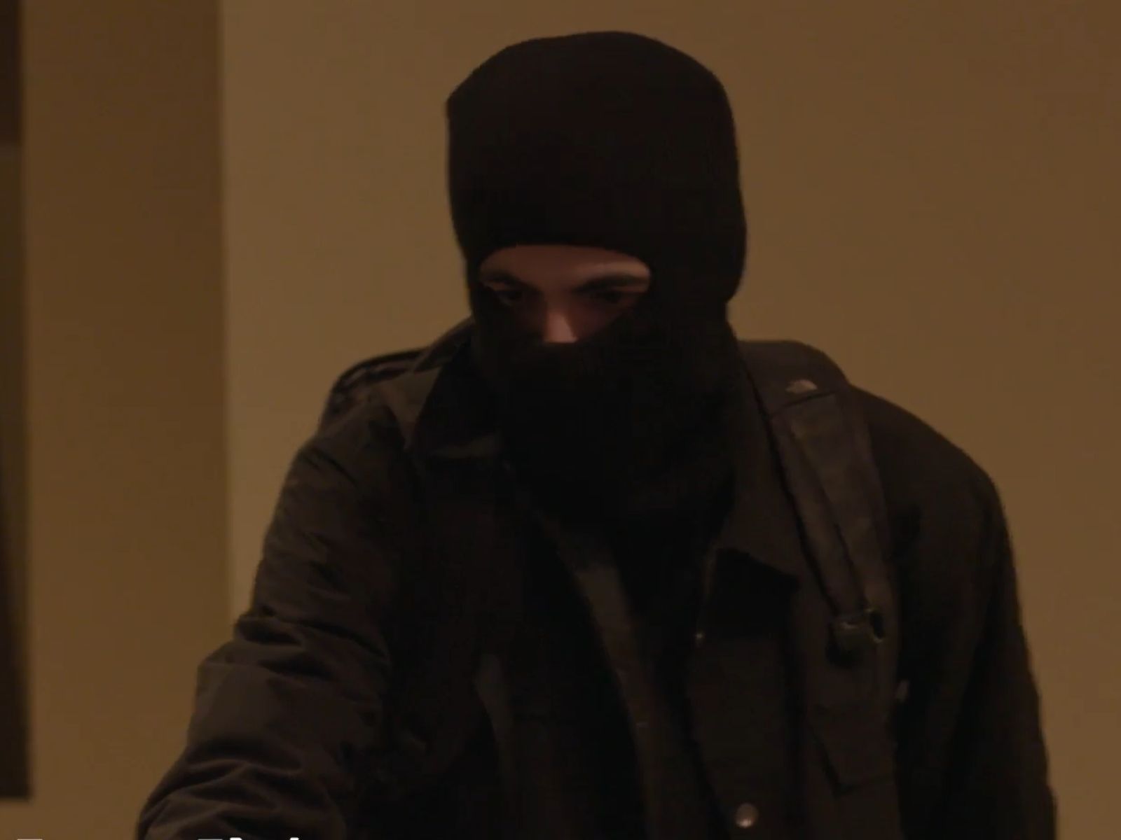 H Γη της Ελιάς : Ένας πυροβολισμός θα φέρει την καταστροφή στη Μάνη