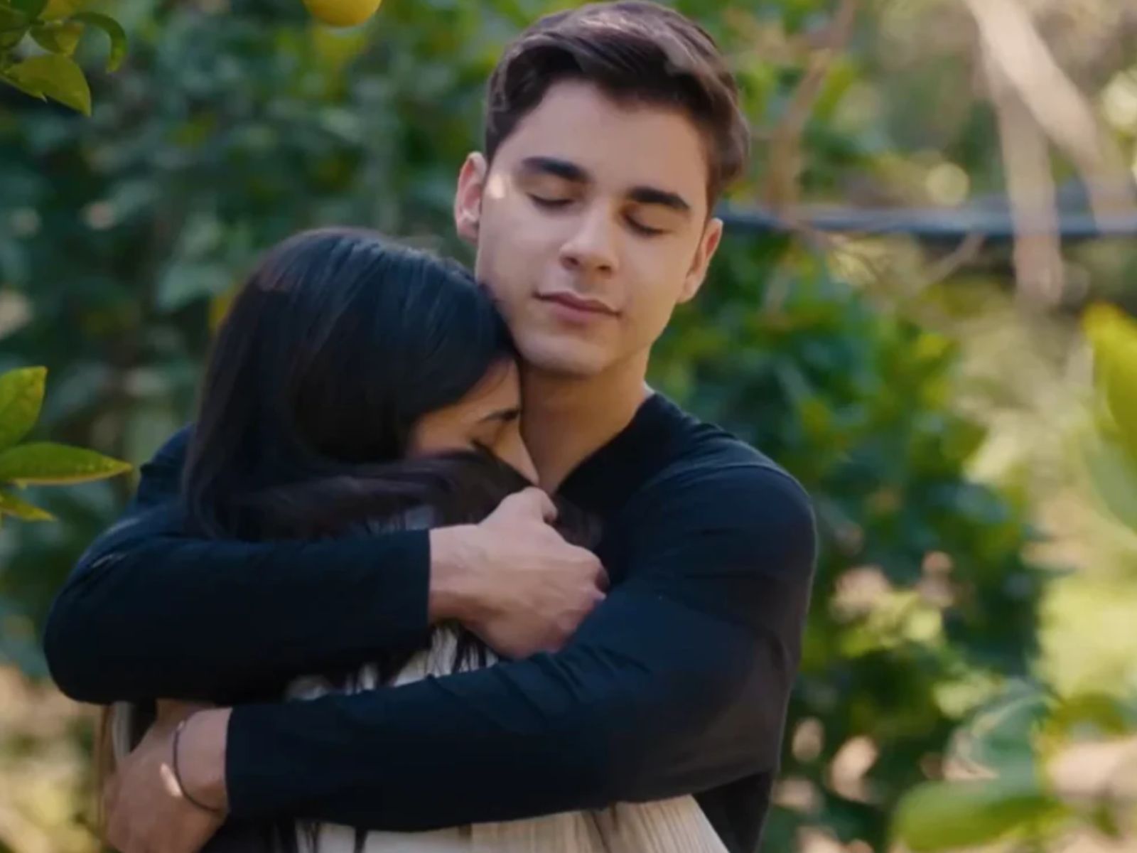 Η Γη της Ελιάς: Η Βασιλική βάζει πάγο στον Παρασκευά