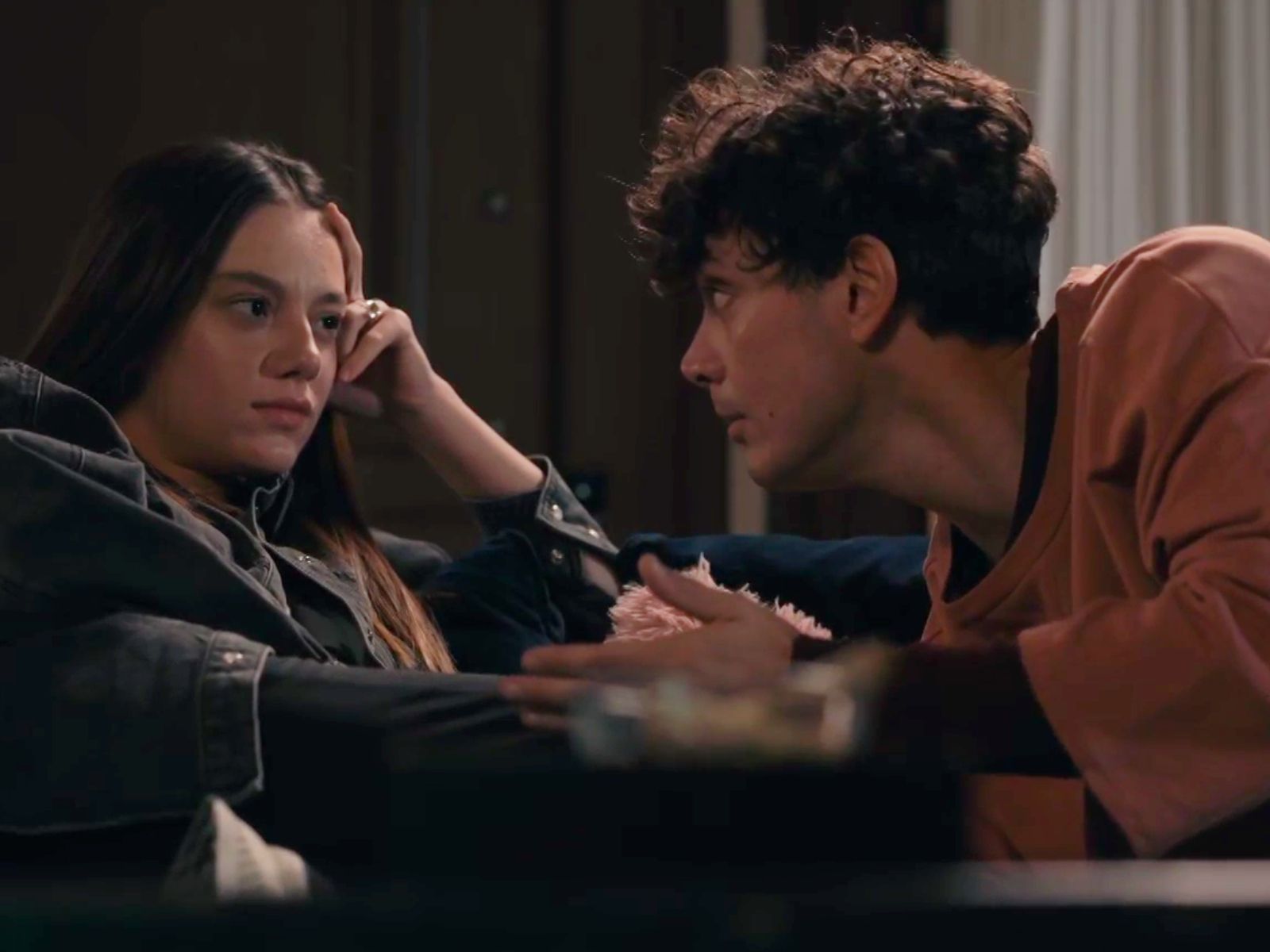 Ταμπού : Ο Νάσος φεύγει από το σπίτι για να μην αντικρίζει τον πατέρα του