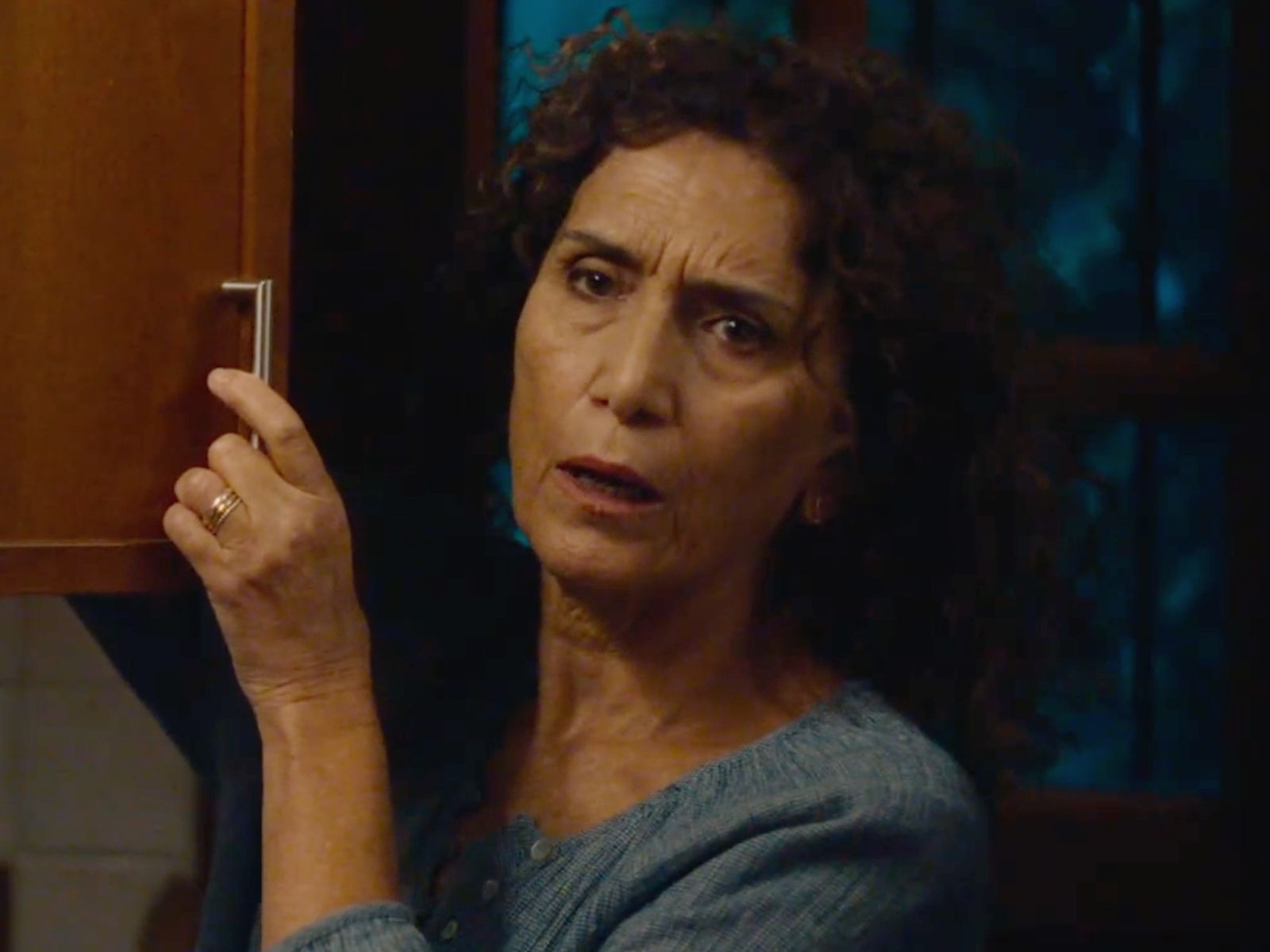 Ο Τιμωρός: Η Αγγελική δέχεται επίθεση από τον Αντώνη και ο Μάρκος ακούει ανήμπορος να βοηθήσει