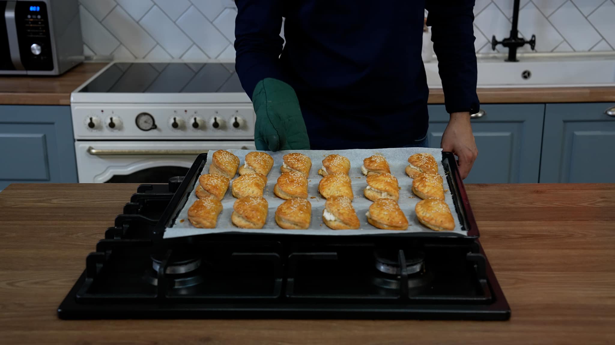 Εύκολα-τυροπιτάκια κουρού-με 6 υλικά-συνταγή- Εύκολα-τυροπιτάκια κουρού-με 6 υλικά-συνταγή-