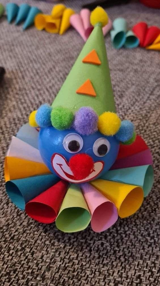 clown-από-πλαστικό μπαλάκι-και-χαρτόνια-ιδέες-