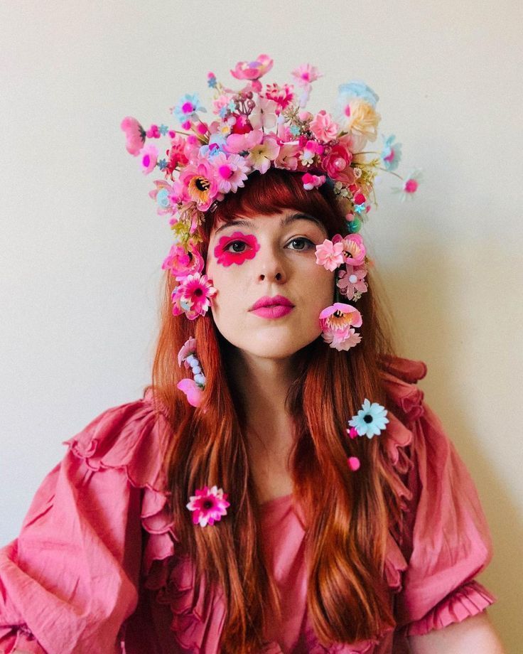 ιδέες-για-αποκριάτικα χτενίσματα-Απόκριες 2025-