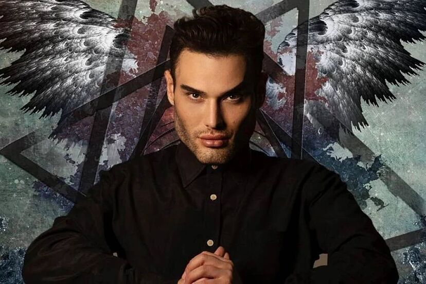 Athos Salome-Ο-ζωντανός-Νοστράδαμος-Oι-τρομακτικές-προβλέψεις-του-για-το-2025 Athos Salome-Ο-ζωντανός-Νοστράδαμος-Oι-τρομακτικές-προβλέψεις-του-για-το-2025