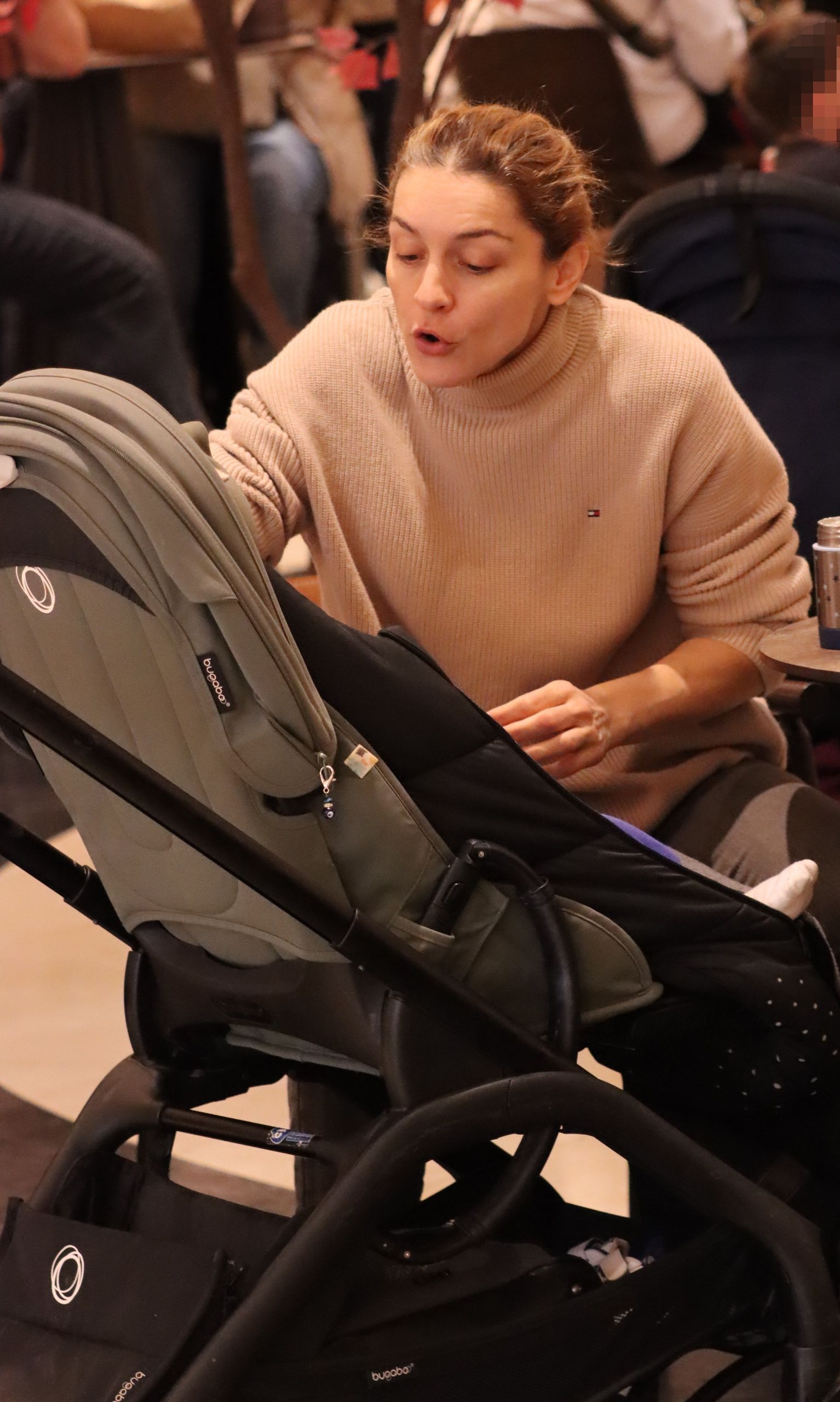 Γιουλίκα Σκαφιδά: Στιγμιότυπα από τη βόλτα με τον γιο της