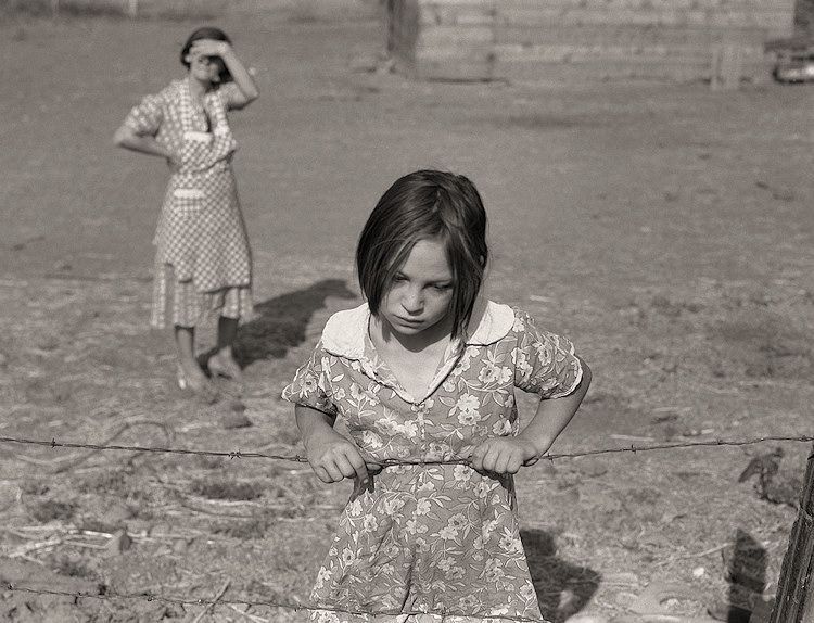 Όταν το παιδί “μεγαλώνει” γονείς- Οι σοβαρές επιπτώσεις στη ψυχική του υγεία