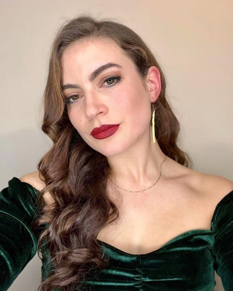 μανικιούρ-Μάρθα Λαμπίρη Φεντόρουφ-instagram- μανικιούρ-Μάρθα Λαμπίρη Φεντόρουφ-instagram-