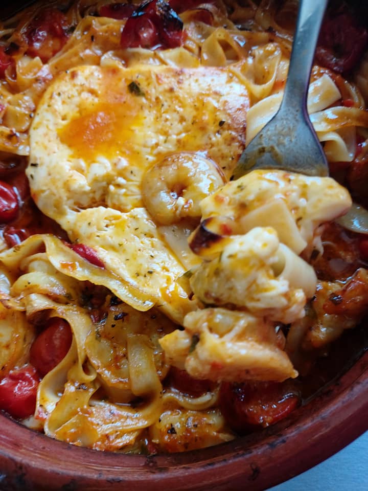 Χυλοπίτες-με γαρίδες-στη γάστρα-συνταγή- Χυλοπίτες-με γαρίδες-στη γάστρα-συνταγή-