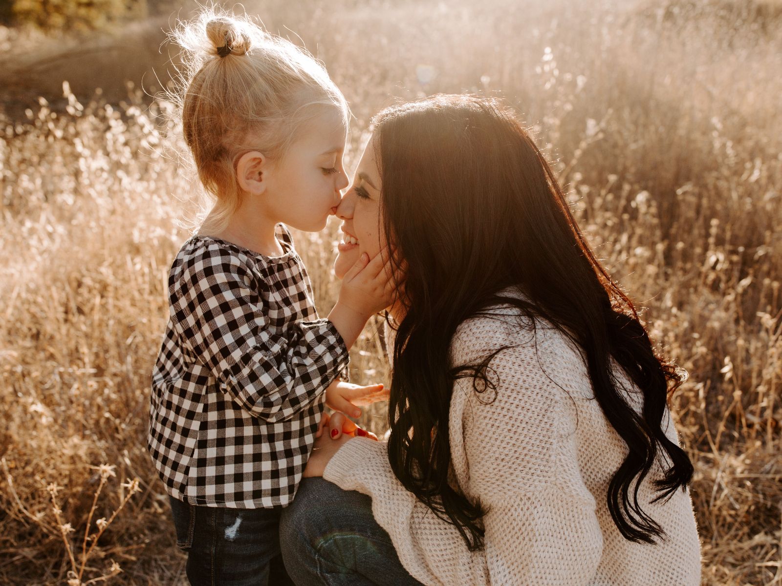 Ναι, έγινα μικρή μαμά και το μόνο που ξέρω είναι ότι θα τα έκανα όλα από την αρχή
