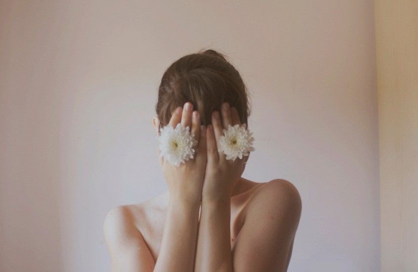 φράσεις-που-λέμε-από-ανάγκη-να-αισθανθούμε-αθώοι