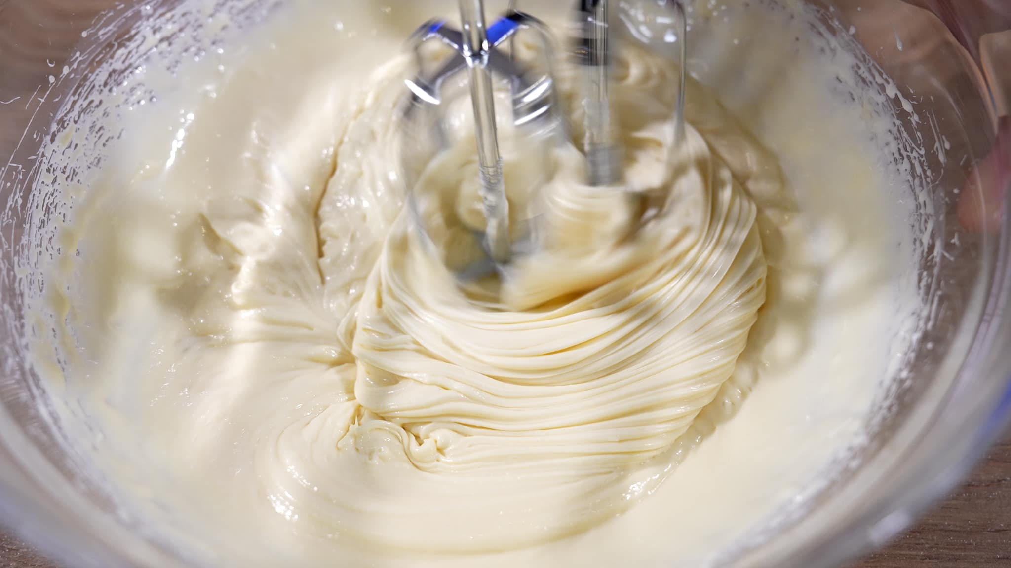 Πραλίνα-με λευκή σοκολάτα-μόνο-με 3 υλικά-συνταγή-