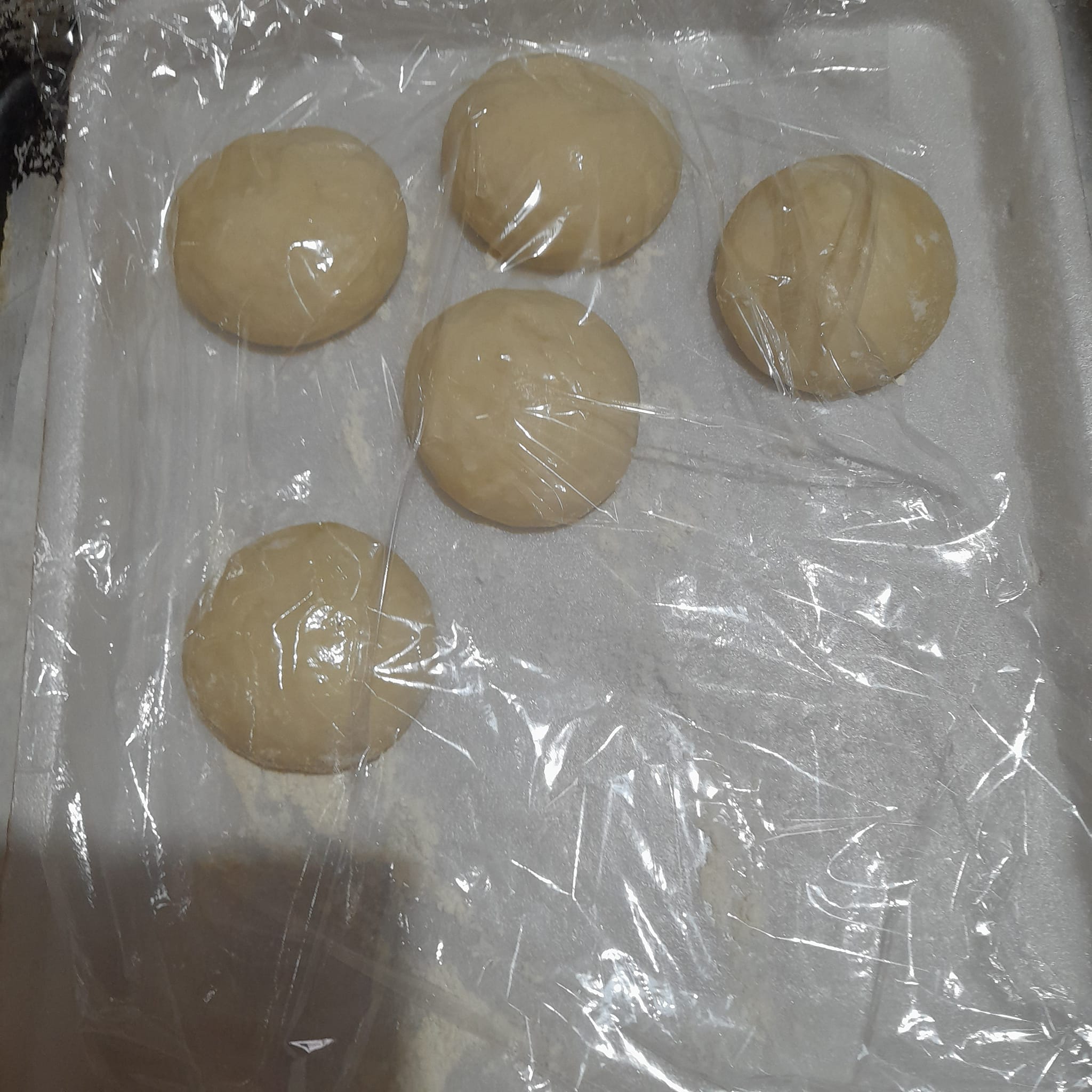 Τραγανή-σπιτική πίτα-με φέτα-για τη Τυρινή Εβδομάδα-συνταγή-