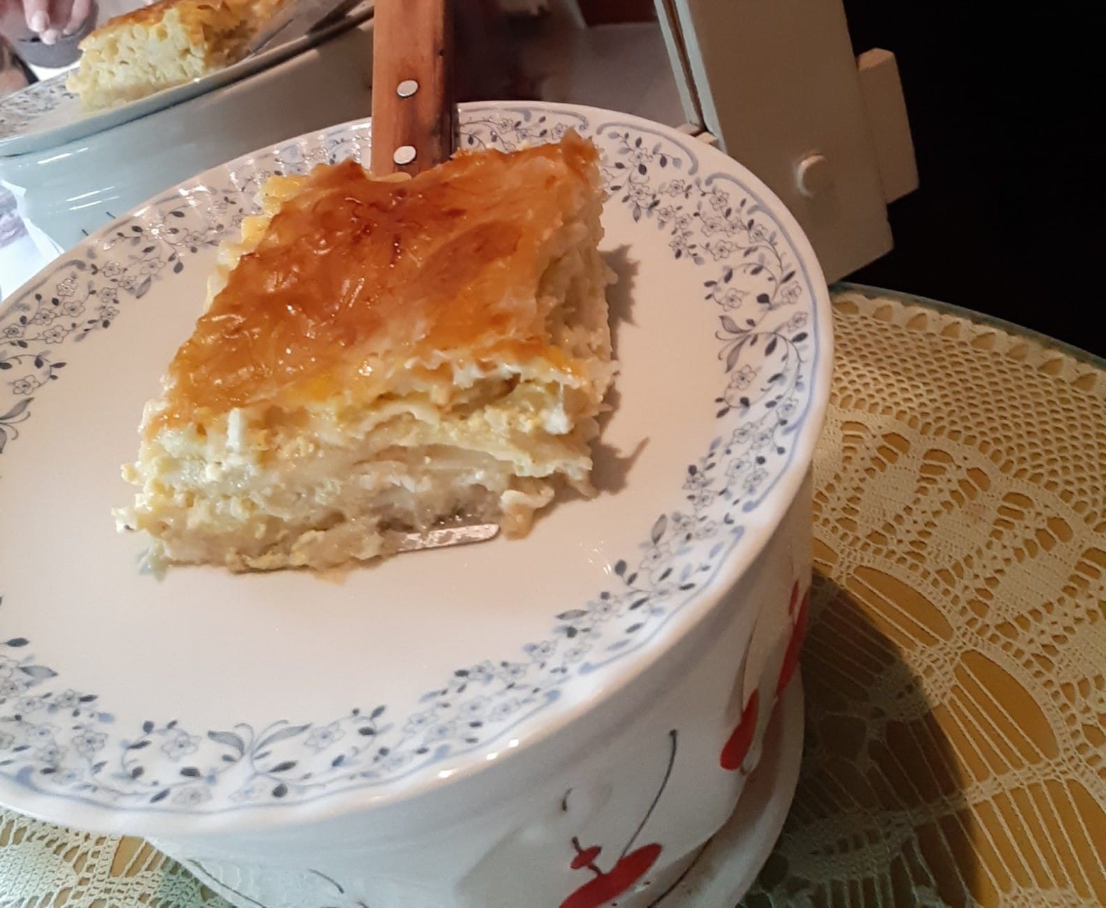 Μακαρονόπιτα-με φύλλο κρούστας-για την-εβδομάδα της Τυρινής-συνταγή-