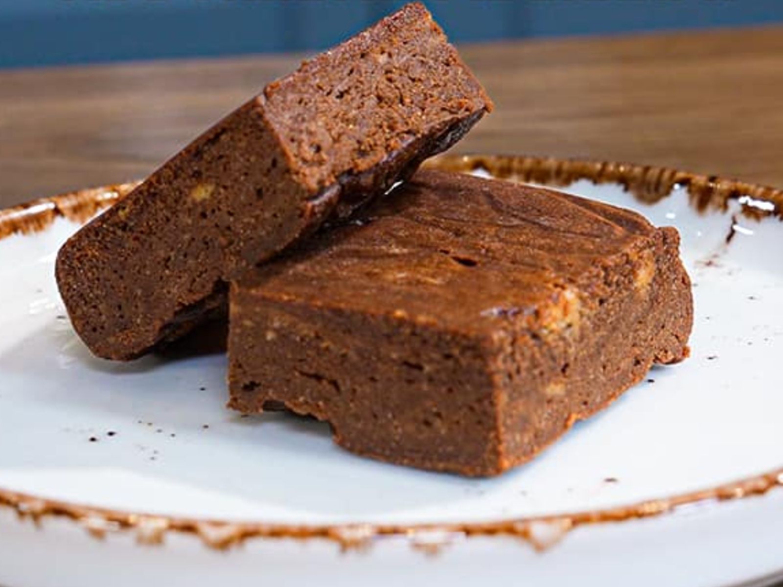 οικονομικό γλυκό-με-σοκολάτα-χωρίς-ζάχαρη-με-τις-μπανάνες-που-περίσσεψαν-συνταγή-