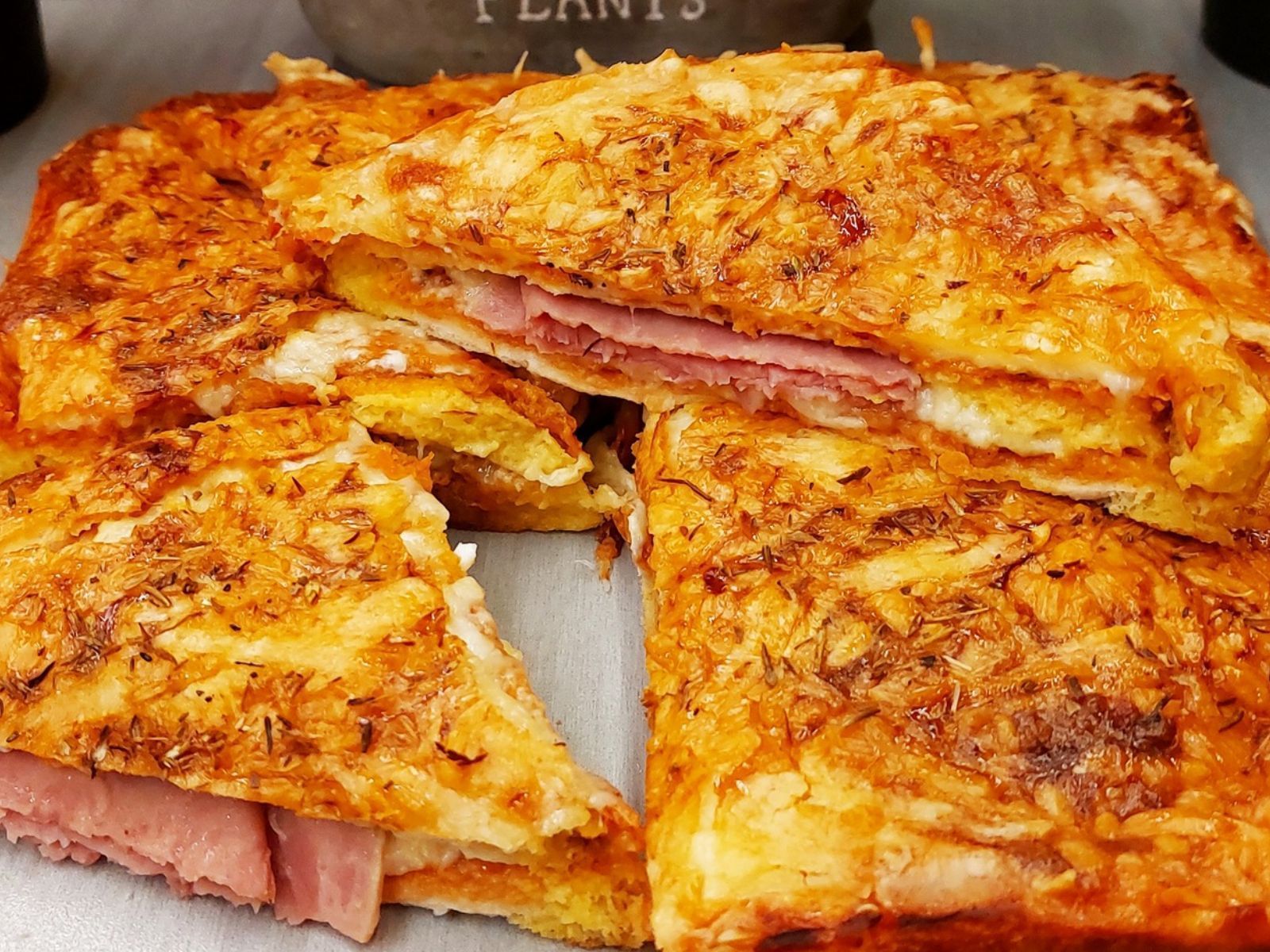 γρήγορο-φαγητό-στο-φούρνο-με-ψωμί του τοστ-και-τυριά-συνταγή-