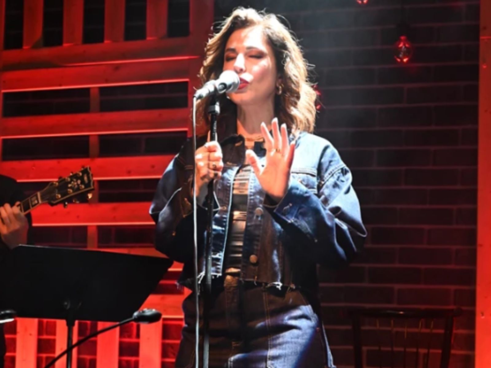 Κατερίνα Παπουτσάκη-Περασμένες-μου-Αγάπες-