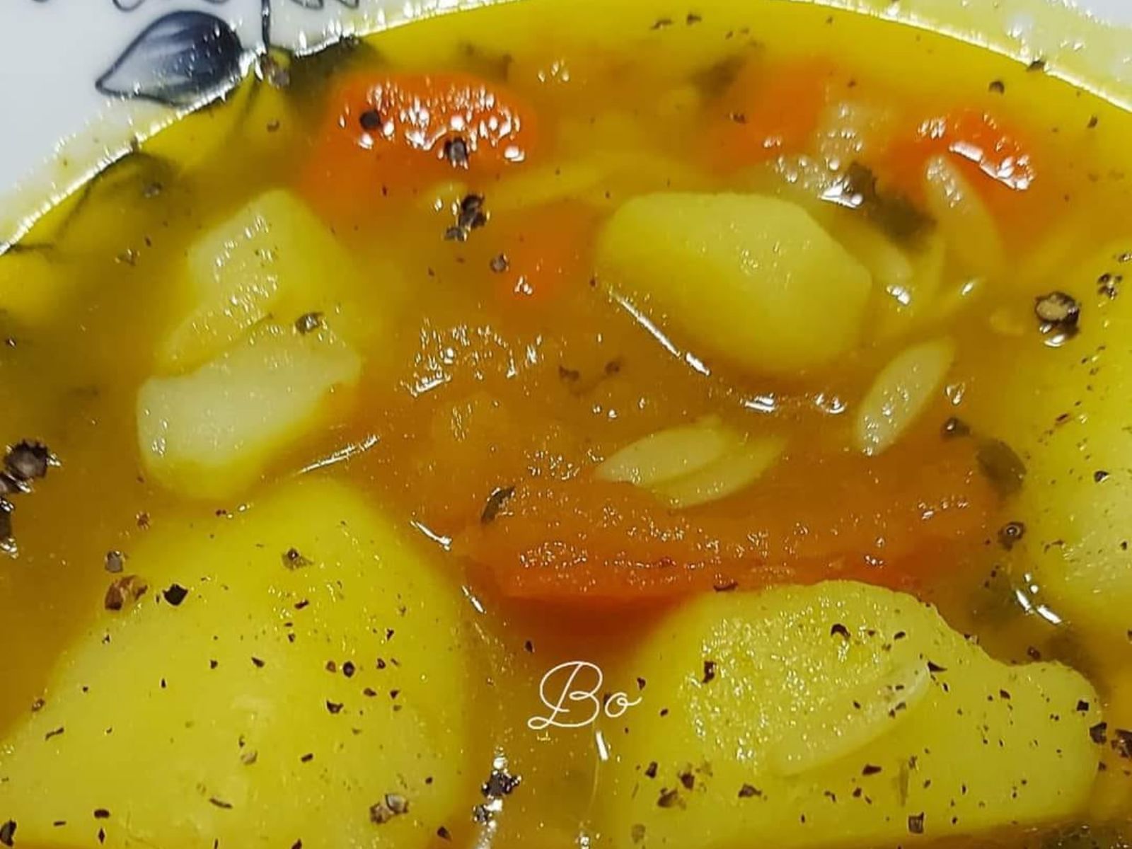 Σούπα-με λαχανικά-και κριθαράκι-για το κρυολόγημα-συνταγή-