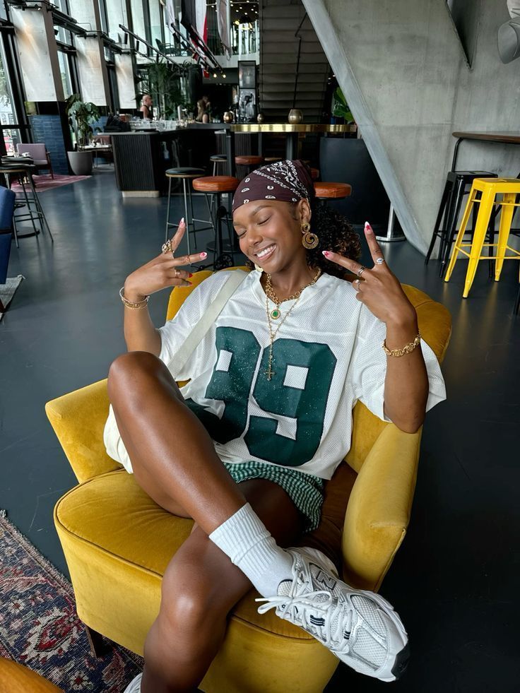 sporty ντύσιμο-τάσεις-Άνοιξη-Καλοκαίρι 2025-στη-μόδα-ιδέες-