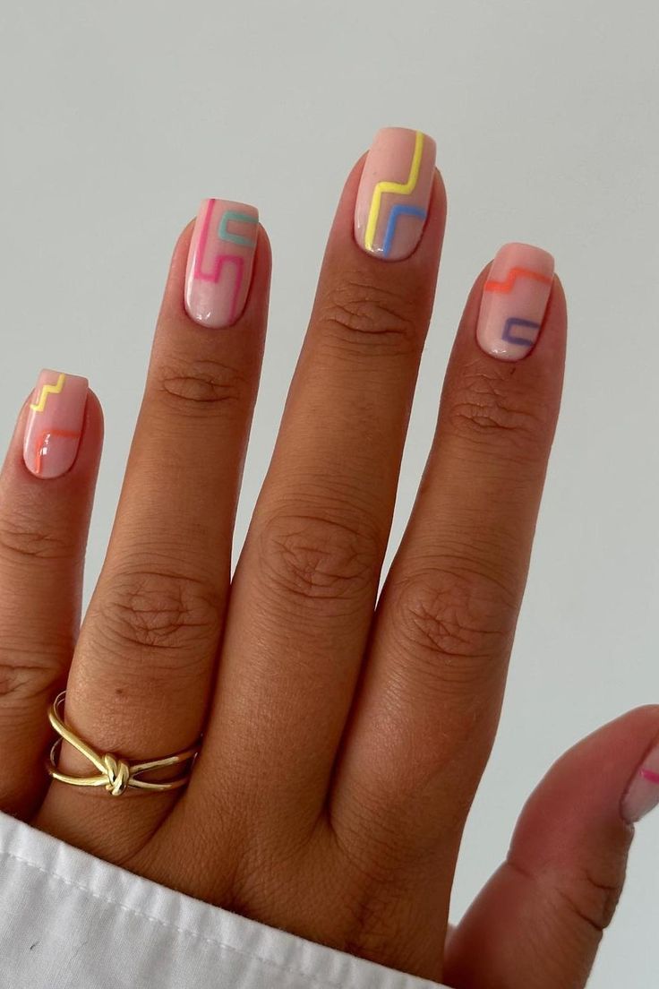 τετράγωνα νύχια-τάσεις-Άνοιξη-Καλοκαίρι 2025-ιδέες-