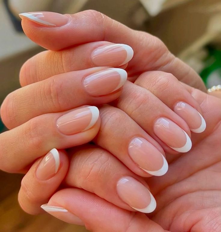 φυσικά νύχια-τάσεις-Άνοιξη-Καλοκαίρι 2025-ιδέες-