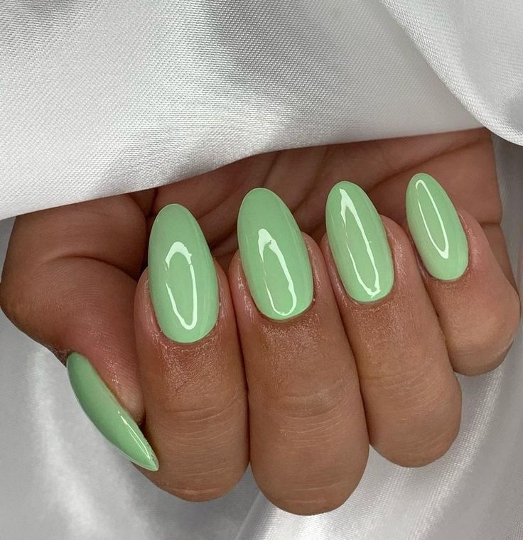 παστέλ νύχια-τάσεις-Άνοιξη-Καλοκαίρι 2025-ιδέες-