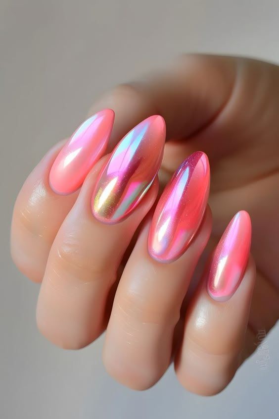 μεταλλικά νύχια-τάσεις-Άνοιξη-Καλοκαίρι 2025-ιδέες-