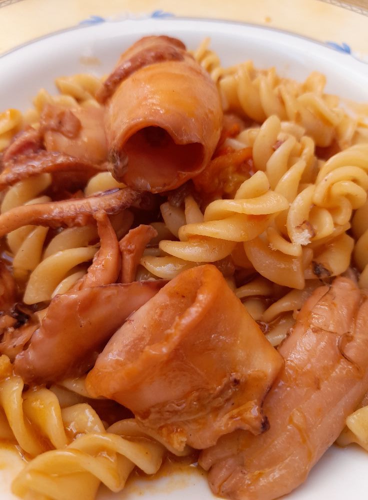 Σαρακοστιανά-καλαμαράκια-με τριβελάκι-για τη Καθαρά Δευτέρα-συνταγή-