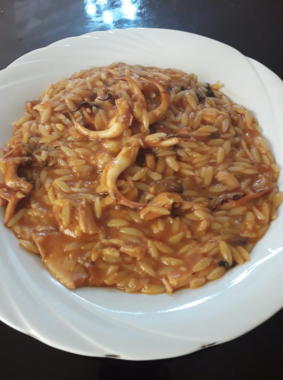 Σουπιές-με κριθαράκι-για τη Καθαρά Δευτέρα-συνταγή-