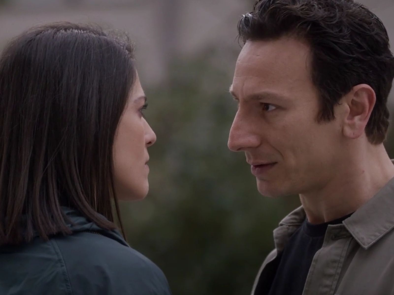 Διάφανη Αγάπη: Ο “Φοίνικας” τους φανερώνει ποιος κρύβεται πίσω από όλα