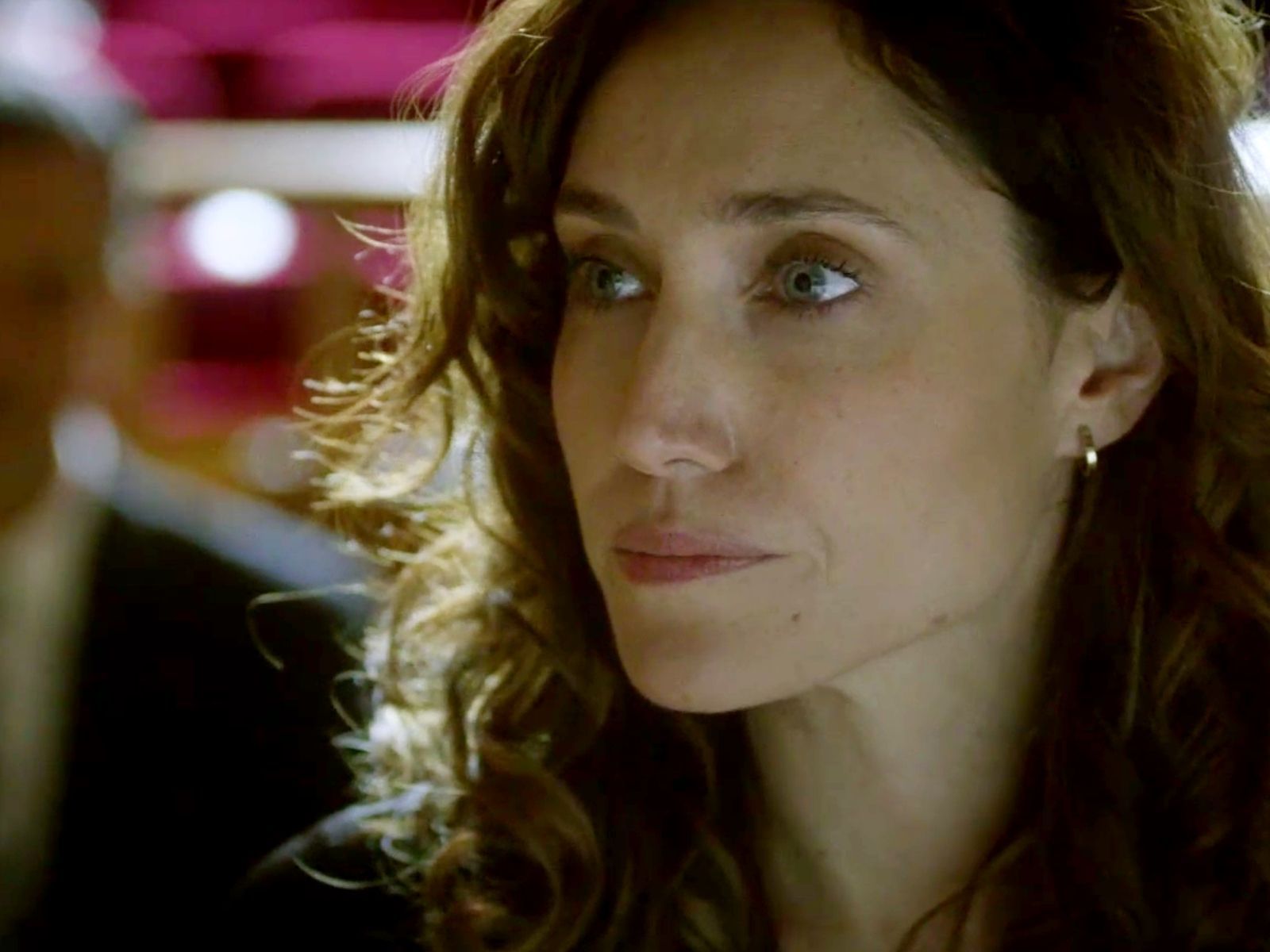 Διάφανη Αγάπη: Η Άννα κλέβει τον Τζανέτο