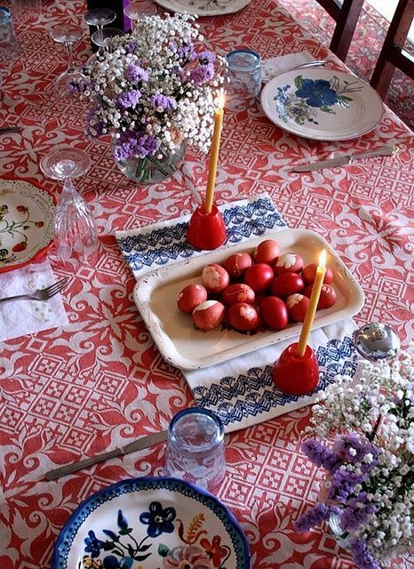 παραδοσιακή-Πασχαλινή διακόσμηση-χρώματα-τάσεις-Πάσχα 2025-στη-διακόσμηση-ιδέες-