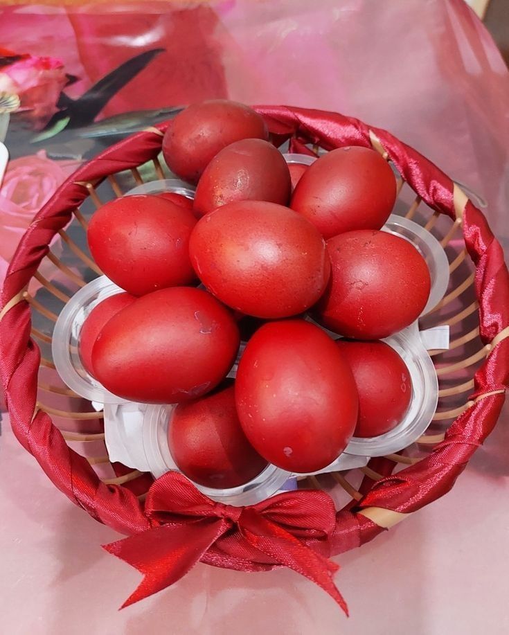 παραδοσιακή-Πασχαλινή διακόσμηση-χρώματα-τάσεις-Πάσχα 2025-στη-διακόσμηση-ιδέες-