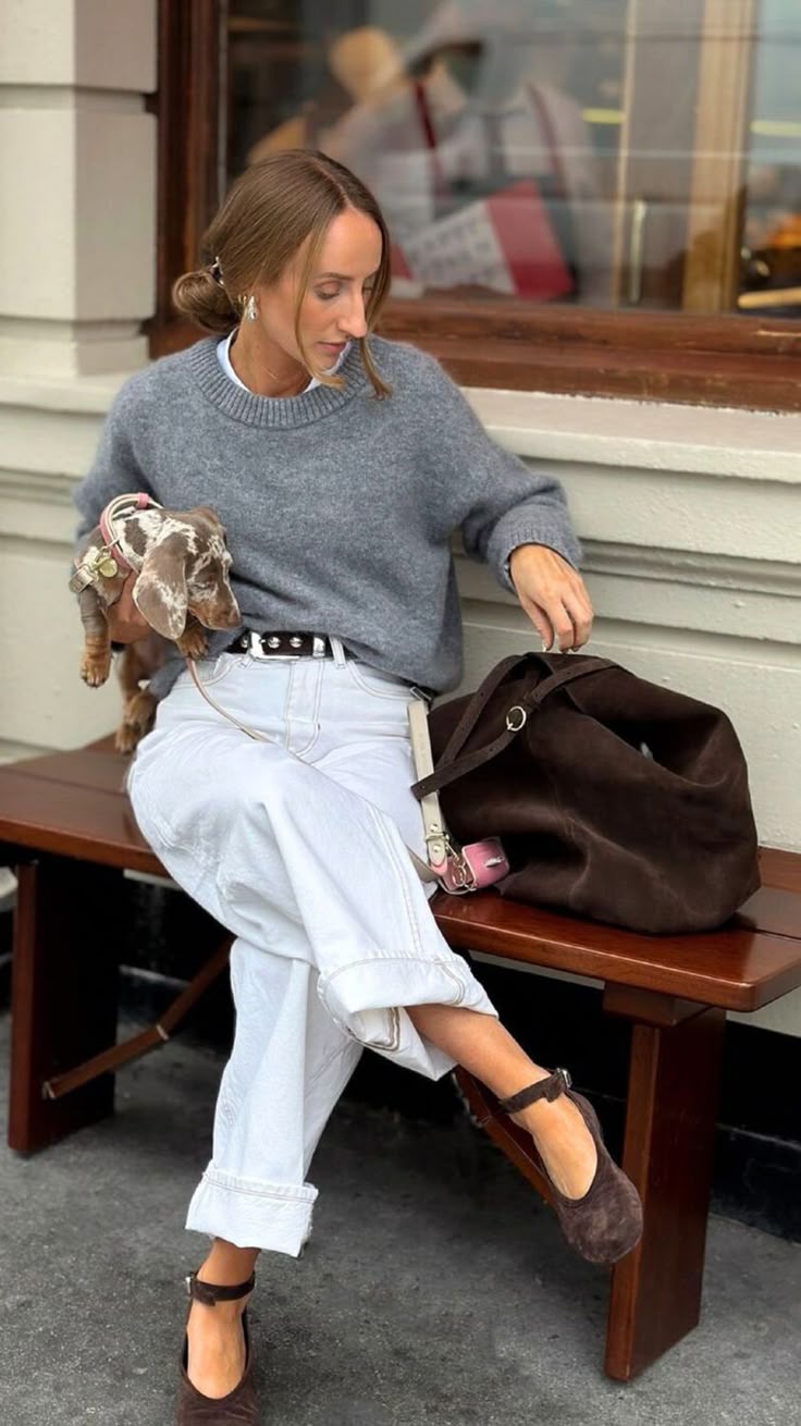 σουέτ τσάντες-ιδέες-για-ντύσιμο-Άνοιξη 2025-trends- σουέτ τσάντες-ιδέες-για-ντύσιμο-Άνοιξη 2025-trends-