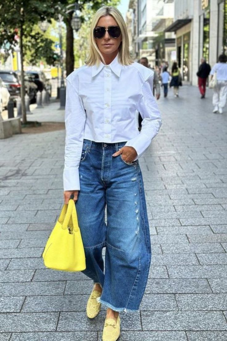Barrel-leg jeans-ιδέες-για-ντύσιμο-Άνοιξη 2025-trends- Barrel-leg jeans-ιδέες-για-ντύσιμο-Άνοιξη 2025-trends-
