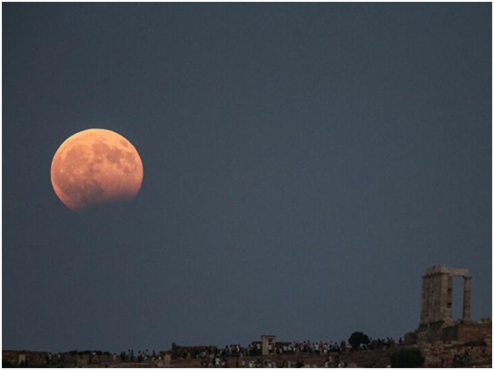 Πανσέληνος Μαρτίου 2025: Πότε έρχεται η “Πανσέληνος του Σκουληκιού” και γιατί ονομάζεται έτσι