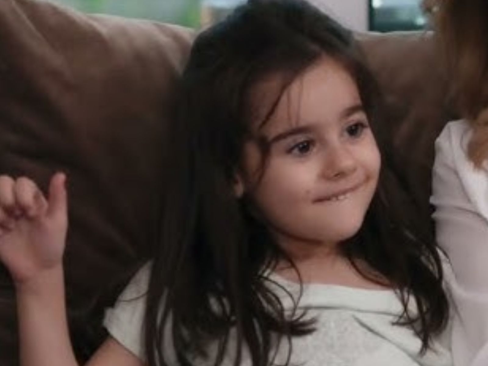 Η Γη της Ελιάς : Ώρες αγωνίας για την ζωή της μικρής Αγγελικής