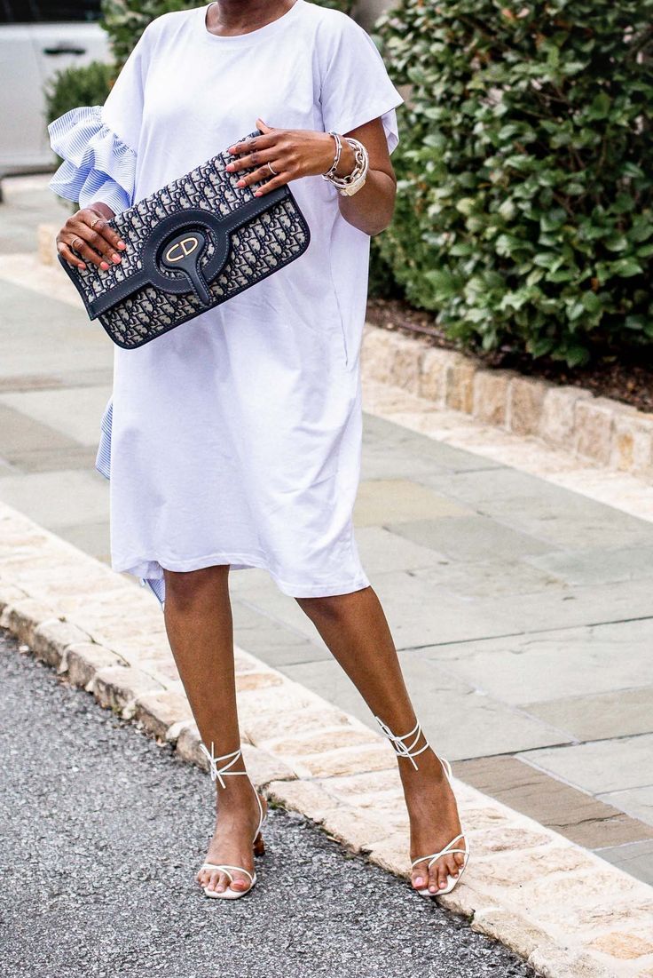 τσάντες-φάκελοι-τάσεις-Άνοιξη-Καλοκαίρι 2025-ιδέες-