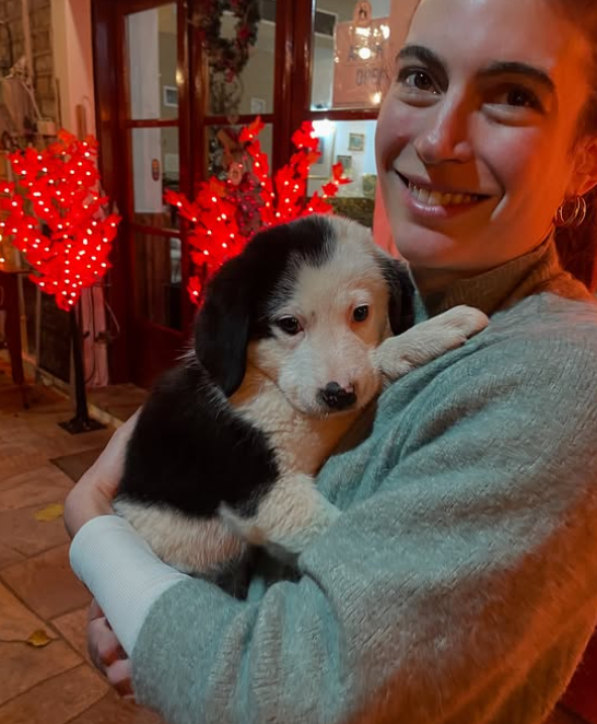 Μάρθα Λαμπίρη – Φεντόρουφ-κόκκινα νύχια-