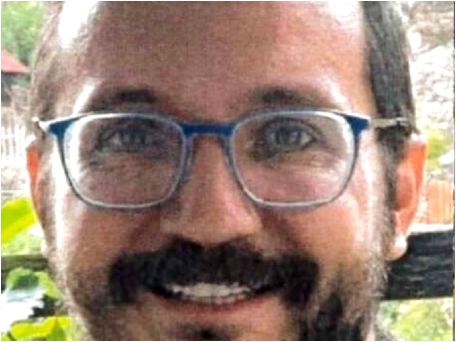 Βασίλης Καλογήρου: Βρέθηκε το βυσσινί αυτοκίνητο που φέρεται να τον άρπαξε