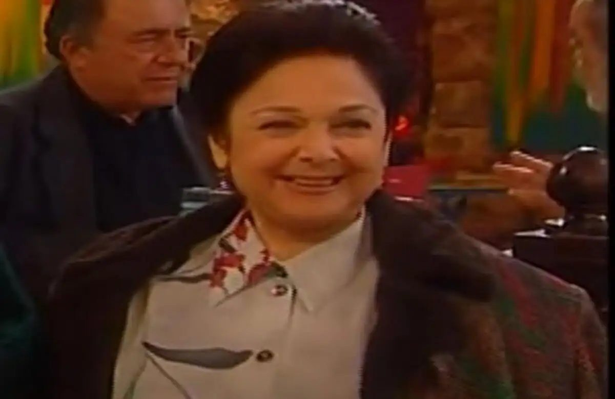 Πέθανε η Ράνια Ιωαννίδου – Η Παπαδιά από το καφέ της Χαράς