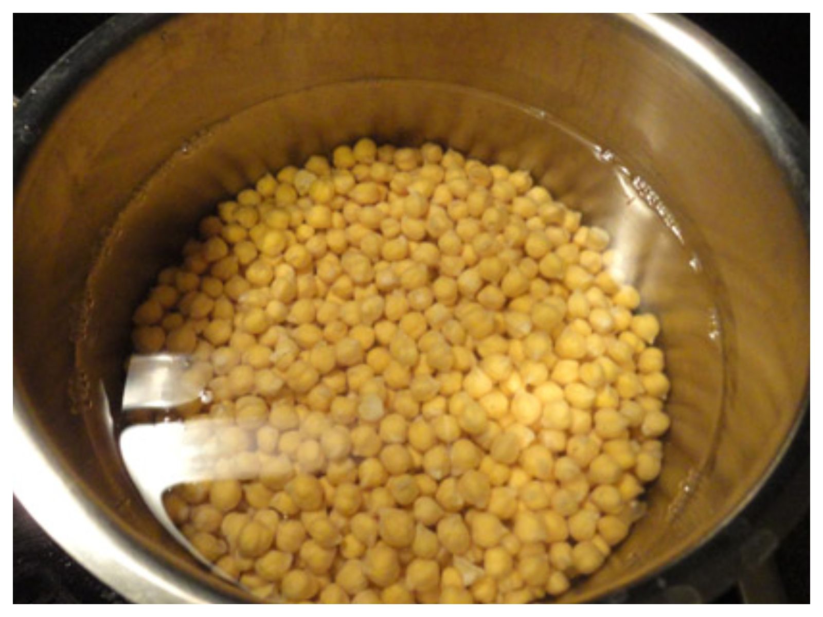 Δεν μούλιασες τα όσπρια από το βράδυ;- Με αυτό το κόλπο θα είναι έτοιμα σε 1 ώρα